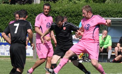 Match contre les anciens du P.S.G.